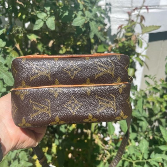 Louis Vuitton LV Shoulder Bag Amazon - Picture 8 of 15